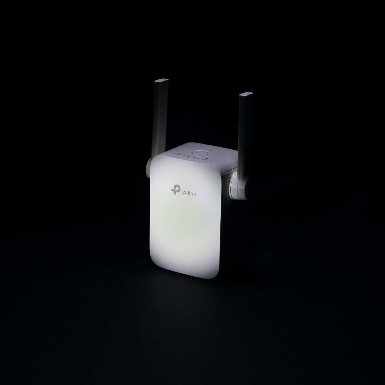 Wi-Fi Extender With Ethernet Input (Top Facts On Its Use)